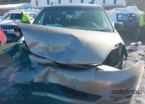 2006 Toyota Sienna Le z USA, uszkodzony, nr VIN 5TDBA23C46S061476